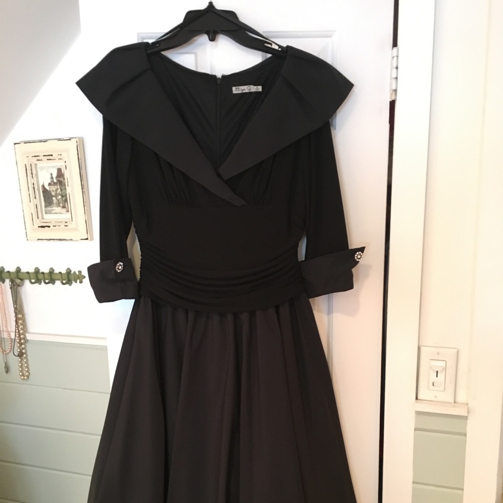 Black Eliza J evening dress